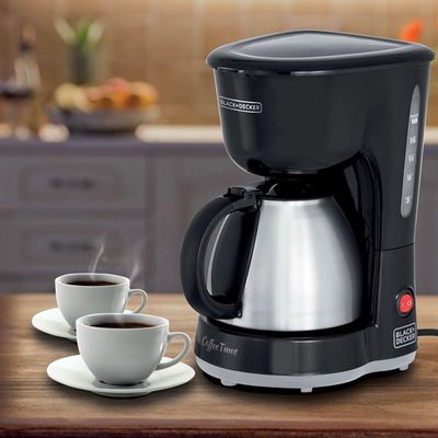 Cafeteira Elétrica Black+Decker CM15, 15 xícaras, Jarra Preto/Inox Inox,Preto / 110