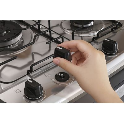 Fogão Itachef 5bocas Com Mesa de Inox e Tripla Chama Itatiaia Preto / Bivolt