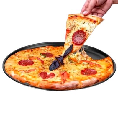 Forma para Pizza Multiflon Furada e com Cortador - 35cm
