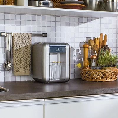 Purificador Electrolux Eletrônico Compacto Efficient Painel Digital Bivolt Cinza (PE11X) Bivolt
