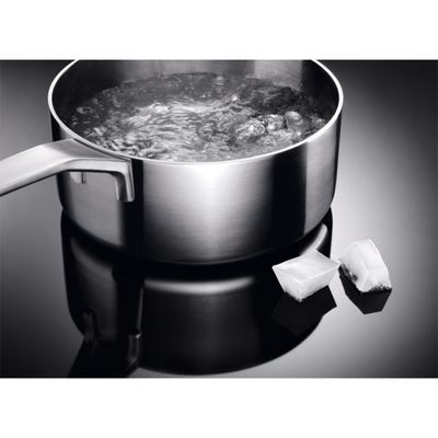 Cooktop 4 Bocas de Indução Electrolux Efficient com Powerboost (IE6LP) 220V