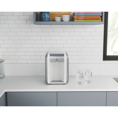 Purificador Electrolux Eletrônico Compacto Efficient Painel Digital Bivolt Branco (PE11B) Bivolt