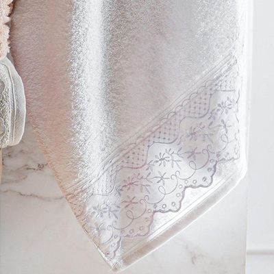 Toalha De Rosto Broderie 50x75cm 100% Algodão 400g-m² Branco-lilás