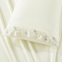Jogo De Lençol Rosaline Casal 4 Peças Micropercal 300 Fios Bordado - Flor Lilás - 100% Poliéster