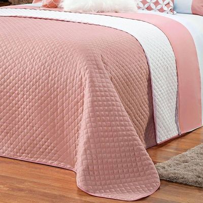 Kit Cobre Leito Colcha Queen Miami Rosê/branco Dupla Face Com Almofadas Estampadas 06 Peças