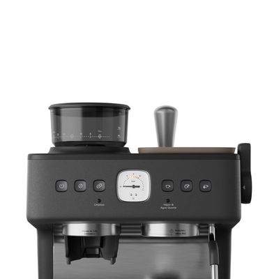 Cafeteira Espresso Electrolux Expert Moedor Integrado e Vaporizador de Leite Preta (ECM90) 127V