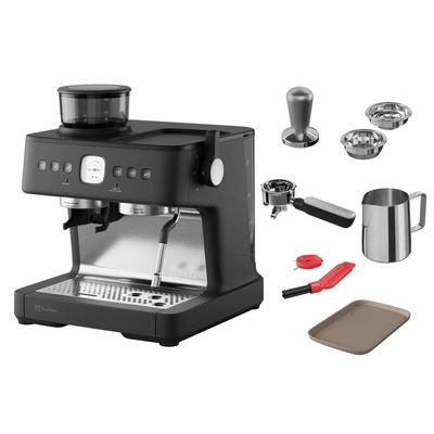 Cafeteira Espresso Electrolux Expert Moedor Integrado e Vaporizador de Leite Preta (ECM90) 220V
