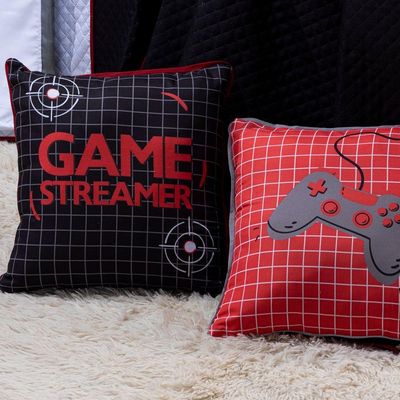 Kit Cobre Leito Colcha Solteiro Game Streamer Vermelho Dupla Face Com Almofadas Estampadas 05 Peças