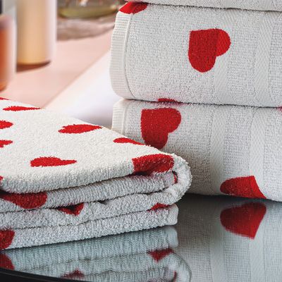 Kit 03 Unidades - Toalha de Banho KazzaVip Felpuda 100% Algodão Florença Estampada Corações 69cmx130m Branco