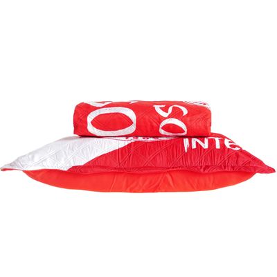Kit Cobre Leito KazzaVip Solteiro Microfibra Estampado 100% Poliéster Matelassê com Porta Travesseiro Time de Futebol Internacional 02 Peças Vermelho