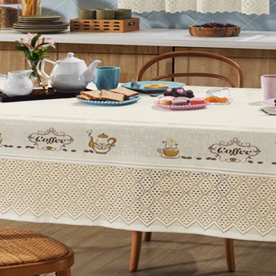 Toalha de Mesa KazzaVip Renda Valência 100% Poliéster Retangular 1,50mx2,20m Coffee 6 Lugares Marfim