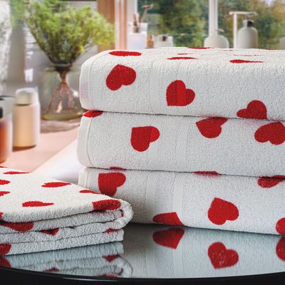Toalha Avulso de Banho KazzaVip Felpuda 100% Algodão Florença Estampada Corações 69cmx130m Branco