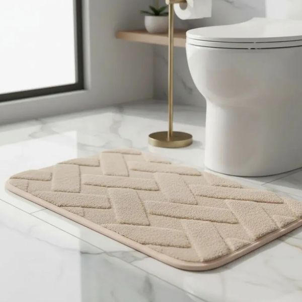 Tapete Conforto Kazzavip Felpa 100% Poliéster Antiderrapante Tijolinho Macio e Alto Relevo 38x58cm Bege