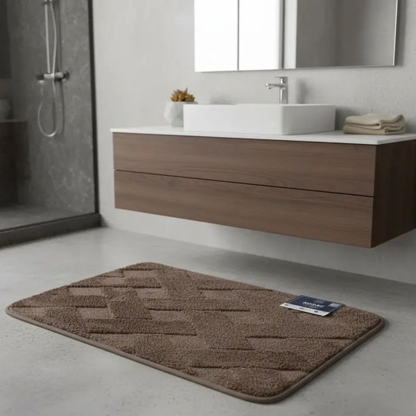 Tapete Conforto Kazzavip Felpa 100% Poliéster Antiderrapante Tijolinho Macio e Alto Relevo 38x58cm Marrom