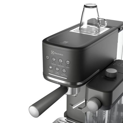 Cafeteira Espresso Electrolux Cápsula, Pó e Sache Experience Vaporizador de Leite Preta (ECM70) 220V