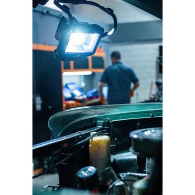 Refletor LED Tramontina by TOTAL 20V 20W Ajuste 360°