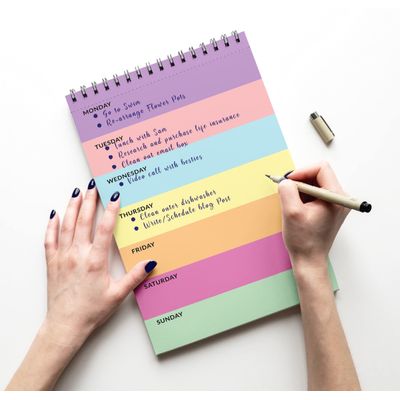 Bloco de Tarefas 15 x 23 cm – Planejador Semanal Arco-Íris, Espiral, Checklist Diário, 50 Folhas Destacáveis - Inkdotpot 15,24 Cm × 22,86 Cm / Multicolorido