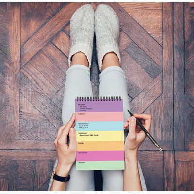 Bloco de Tarefas 15 x 23 cm – Planejador Semanal Arco-Íris, Espiral, Checklist Diário, 50 Folhas Destacáveis - Inkdotpot 15,24 Cm × 22,86 Cm / Multicolorido
