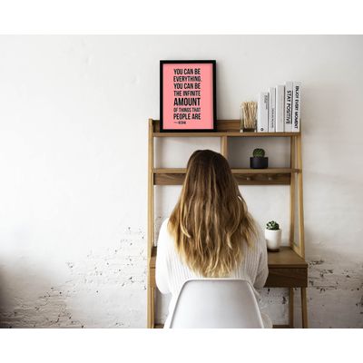 Quadro Motivacional: Você Pode Ser Tudo. Pode Ser Uma Infinidade de Coisas — Kesha, p/ Casa/Escrit., 1 Un., Rosa - Inkdotpot 20,32 Cm × 25,4 Cm / Moldura Preta