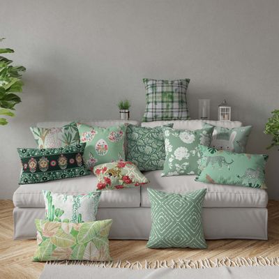 Capas de Almofada Verdes Estampadas Decorativas de Luxo - Vargottam 50,8 Cm × 50,8 Cm – Quadrado / Verde