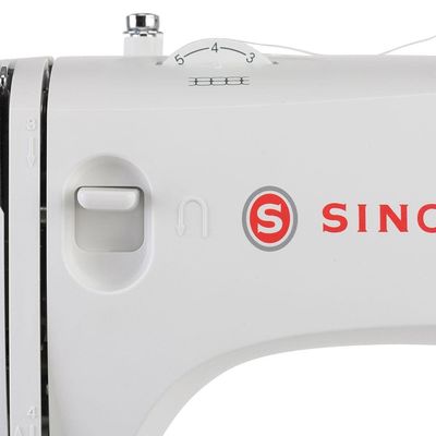 Máquina de Costura Mecânica Singer M2405 - Branca branca / 220