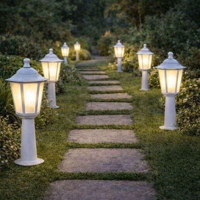 Kit 4 Balizadores Brancos Iluminação Externa Jardim Termoplástico Lente Fosca Grega Dital