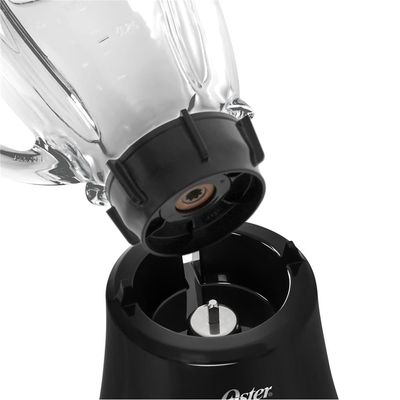 Liquidificador Oster Super Chef Preto com Copo de Vidro 750W e 8 Velocidades Preto / 220