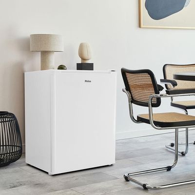 Frigobar Philco PFG85B com Controle de Temperatura e Porta Reversível – Branco Branco / 220