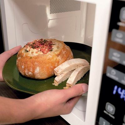 Forno de Micro-ondas Electrolux MI41S com Painel Integrado - 31L Prata / 110