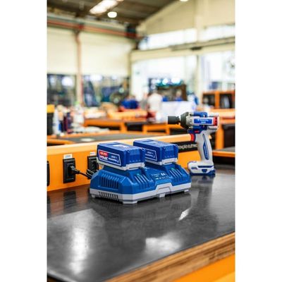 Carregador Duplo de Baterias 20V 8,0A Tramontina