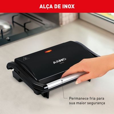 Sanduicheira Grill Compact Arno GPTO Preta 127V