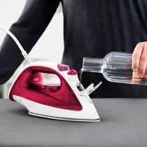 Ferro à Vapor Spray com Base Antiaderente Essentialgliss Arno FMQ 220V