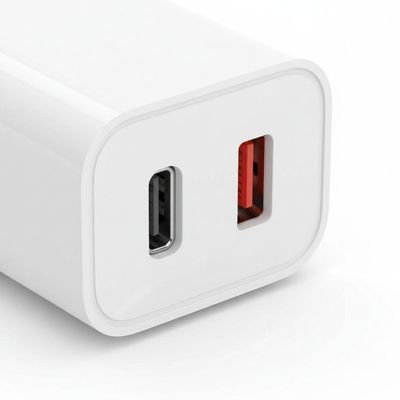 Carregador para Smartphone MDM 20W Estabilizado Preto com Cabo Type-C e Lightning 1 Unidade