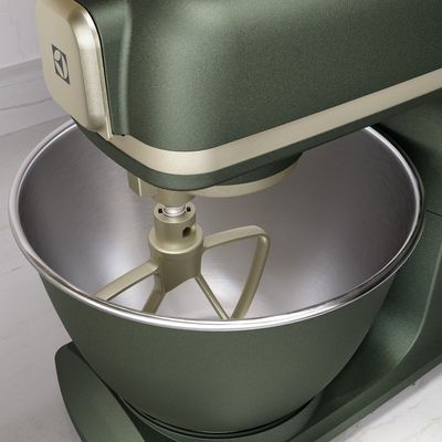 Batedeira Planetária Electrolux Verde com TruFlow Linha 100 anos Celebre Texturas (KMP75) 127V