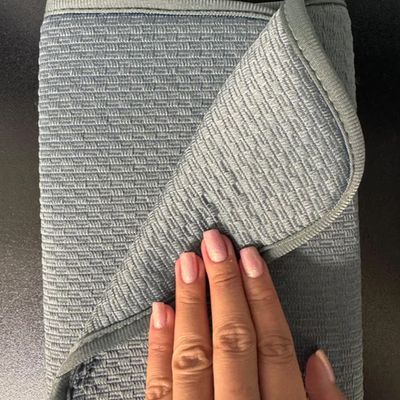Tapete Escorredor de Louça KazzaVip Microfibra 100% Poliéster Seca Bem 45cm x 40cm Cinza