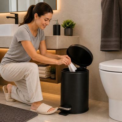 Lixeira Com Pedal 3 Litros Preta Plástico Metal Banheiro Cozinha