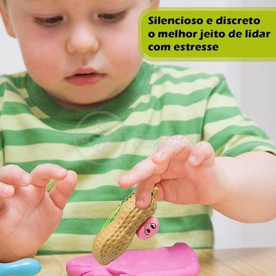 Chaveiro Amendoim Brinquedo Anti Stress Silicone Marrom