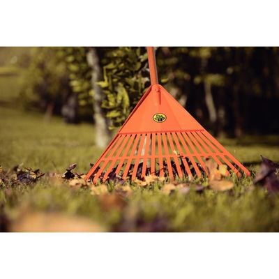 Vassoura Com 18 Dentes Tramontina Laranja 120 Cm