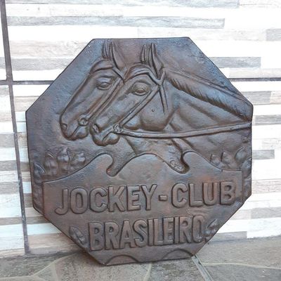 Placa Jockey Club Decorar Cavalo Brasão Ferro Fundido