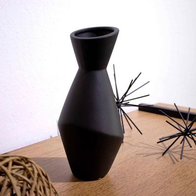 Vaso Preto Em Cerâmica 26x12cm