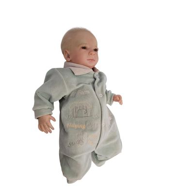 Boneca Bebê Reborn 45 cm Feita À Mão Com Roupinha Verde