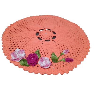 Tapete Vermelho com flor de crochê Artesanal