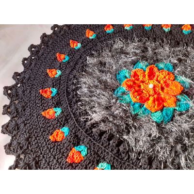 Tapete de Luxo crochê Artesanal Preto com Flor