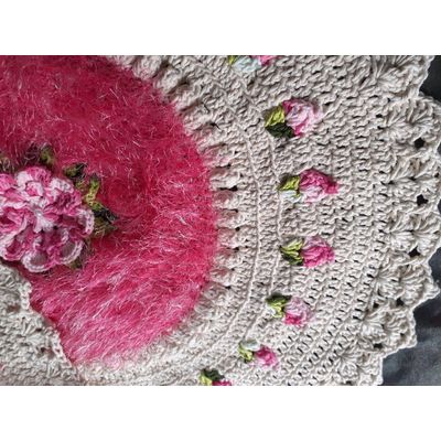 Tapete de Luxo crochê Artesanal Branco com Flor