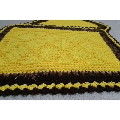 Tapete de crochê amarelo Artesanal