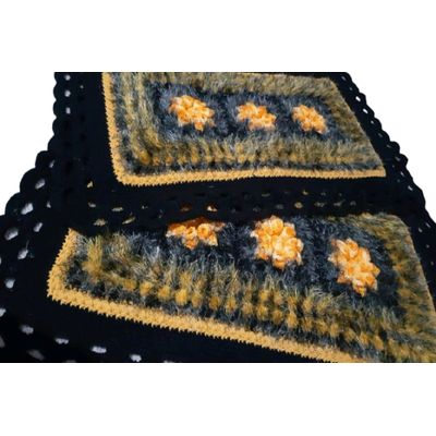 Tapete de crochê luxo amarelo e preto Artesanal