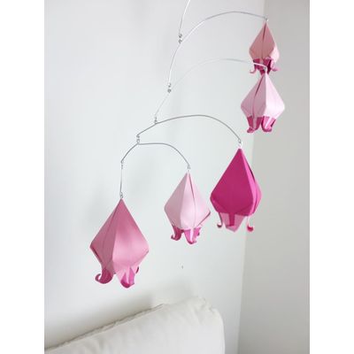 Móbile berço bebê infantil quarto Flores Rosas Campânulas