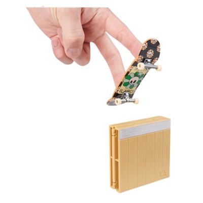Skate de Dedo Com Obstáculo e Card Blind Tech Deck - Sunny