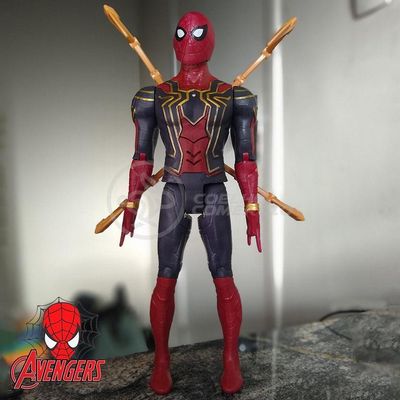 Brinquedo Boneco Action Marvel Figure Vingadores 29Cm