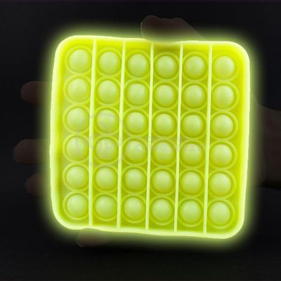 Pop It Brilha No Escuro Quadrado Anti Stress Amarelo